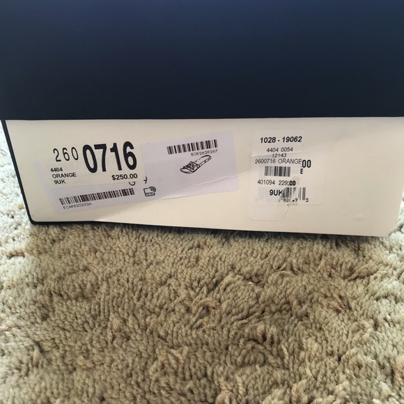 Gucci Slides - Picture 4 of 4